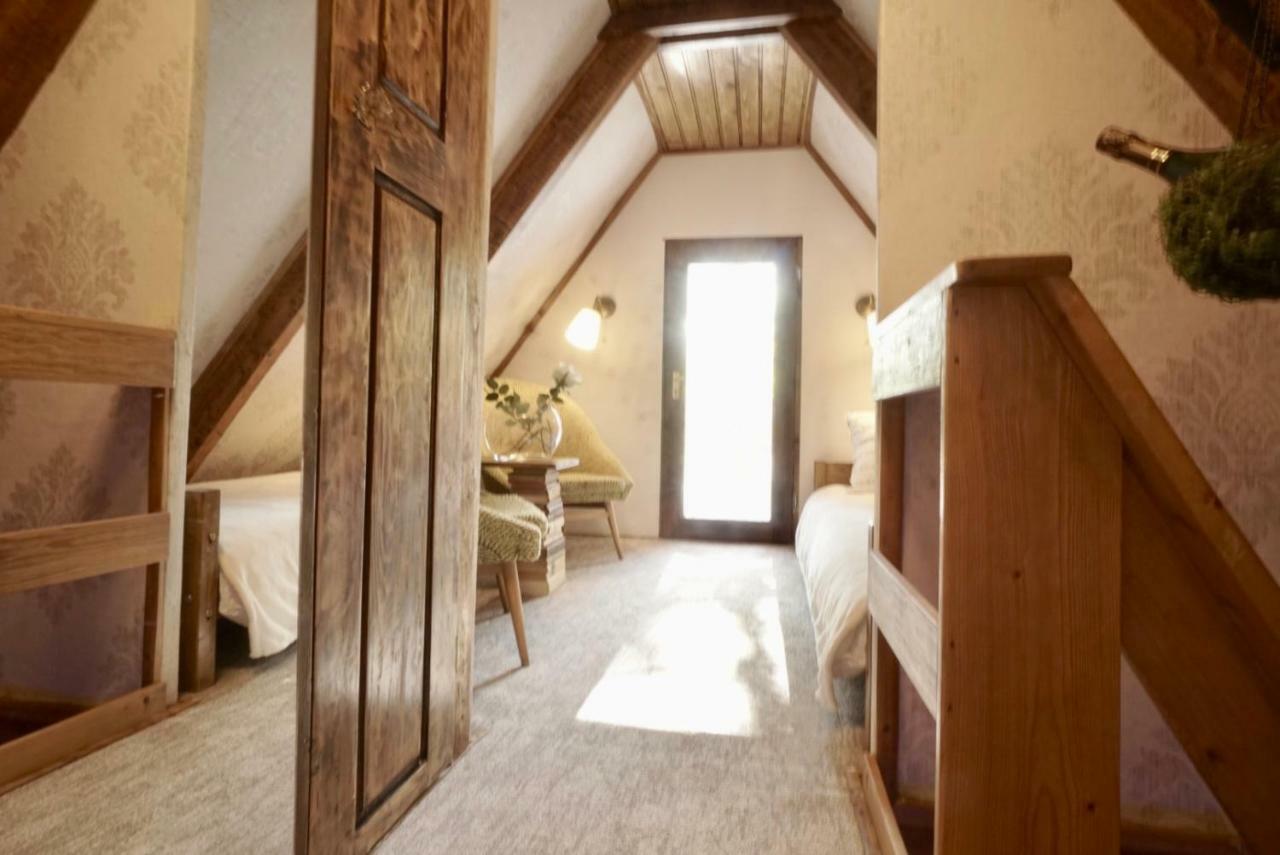 Nadi'S Holiday Home - Heart Of Woods, Szentendre Island Szigetmonostor Bagian luar foto